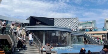 百联股份发布2024年度业绩预增公告，奥莱业态发展稳定