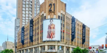 Forever 21运营商拟关闭200家店 或进入破产程序