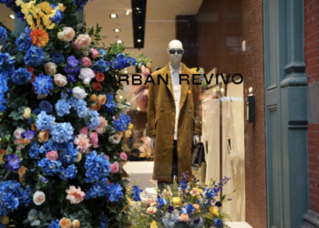 UR近3000平美国首店开业，迈出全球化战略重要一步