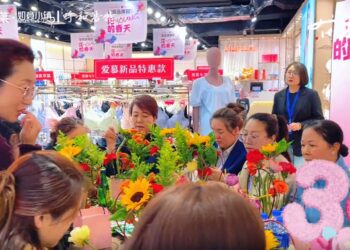 给力折扣×精彩活动×品牌共振,王府井奥莱点燃“她经济”新热度!