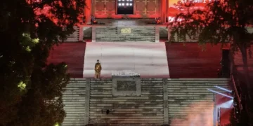 “中国潮·朝天宫”，非遗与高定在历史与光影中邂逅！流量破亿，2025南京国际时尚周璀璨落幕